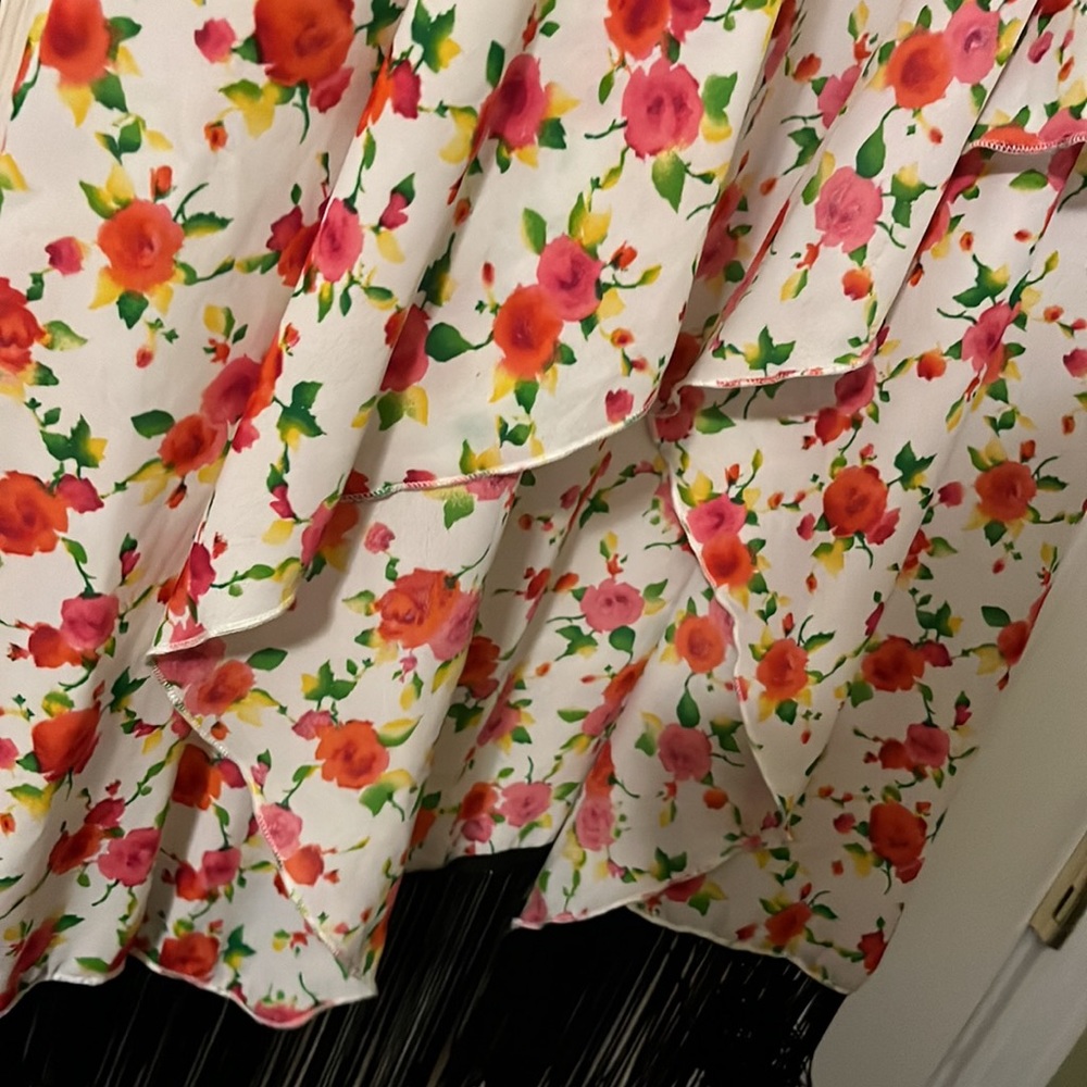 LuLaroe Kimono with Fridge - Picture 3 of 5